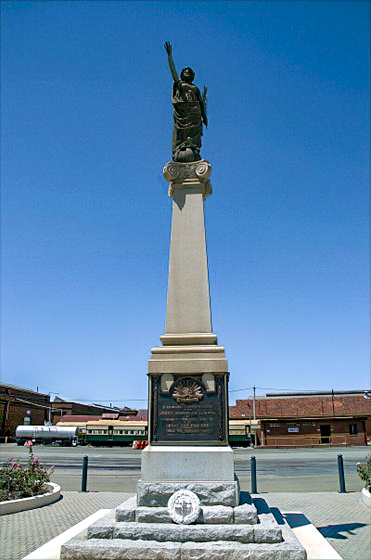 1396-Jack Dean – A Young Railwayman L-image14png