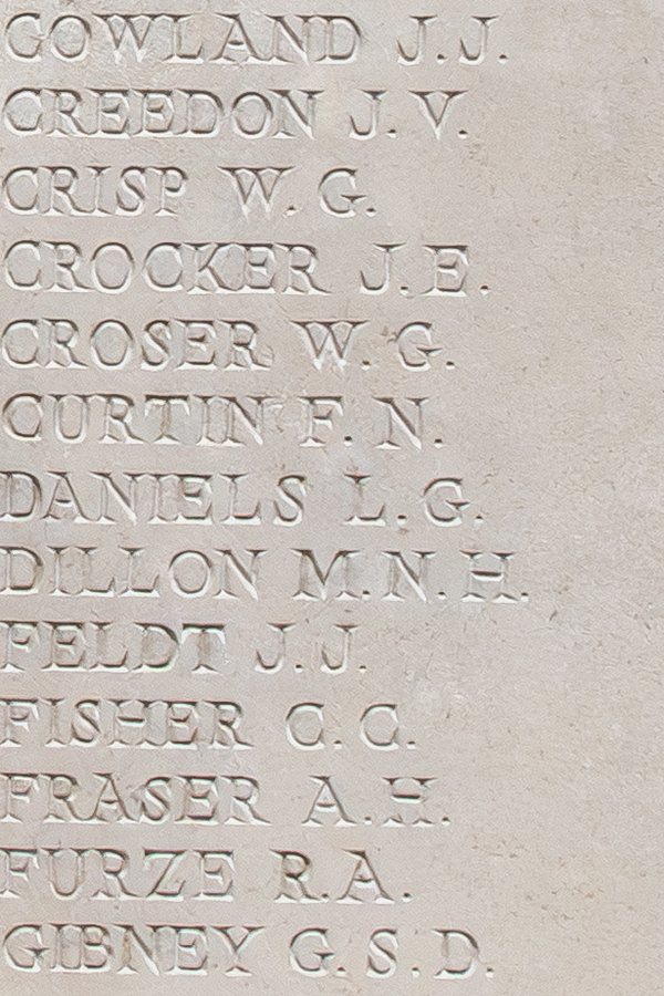 1666-Les Daniels  -  A long establish-image11png