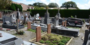 Neufchatel-Hardelot (Neufchatel) Churchyard