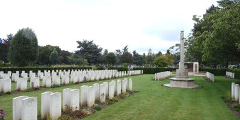Lille Southern Cemetery (No. Fr 1027)